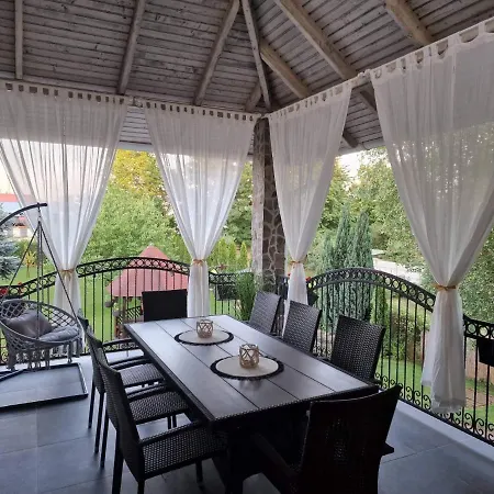 דירה Panoli Apartmanhaz