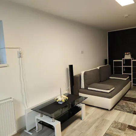 דירה Panoli Apartmanhaz