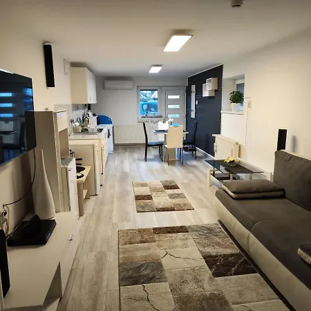 Panoli Apartmanhaz Nyíregyháza