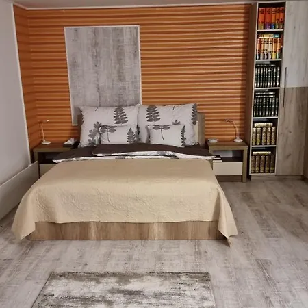 شقة Panoli Apartmanhaz